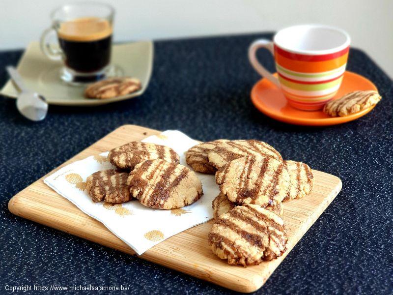 Biscuits kéto au sirop de chocolat (1)